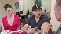 MILF Masseuse Silvia Saige Fucks Her Hubby’s Boss