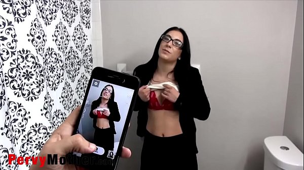 PervyMother.com ⏩ Horny Milf Doing Nudes with Stepson’s Help