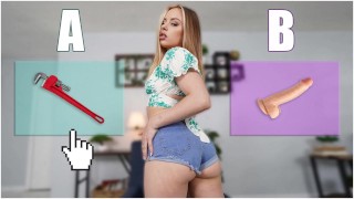 SEXSELECTOR – In This Simulation, You’re A Plumber And Anna Claire Clouds Is Your Customer.
