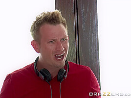 She’s Dumping You With Bill Bailey, Dakota Skye – Brazzers