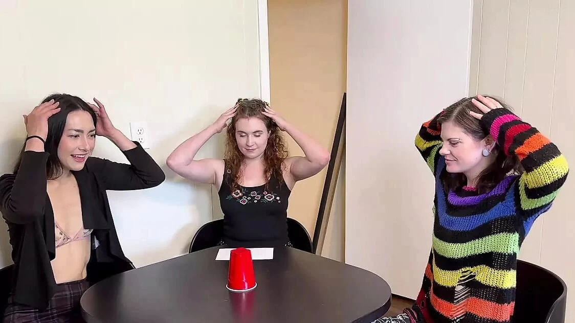 Simon Says with Isabelle, Caralyne & Liss!