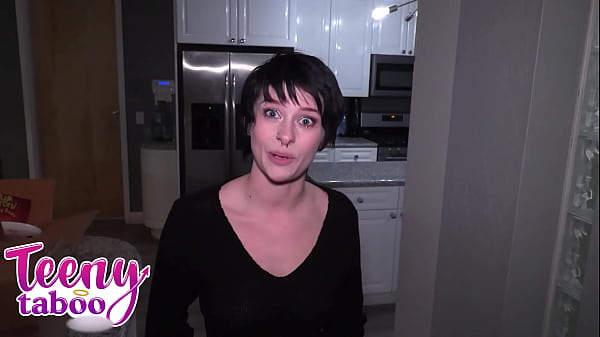 Neighbors Daughter Kitty: Lockout leads to hot fuck & creampie.